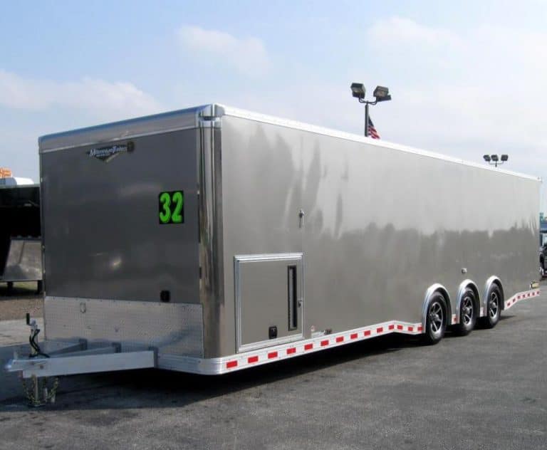 enclosed-car-trailers-hauler-living-quarters-race-gooseneck-box