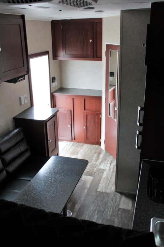 Enclosed Trailer with Living Quarters 40' 2023 Sleeps 4