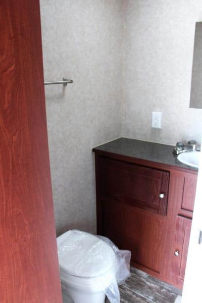 Enclosed Trailer with Living Quarters 40' 2023 Sleeps 4